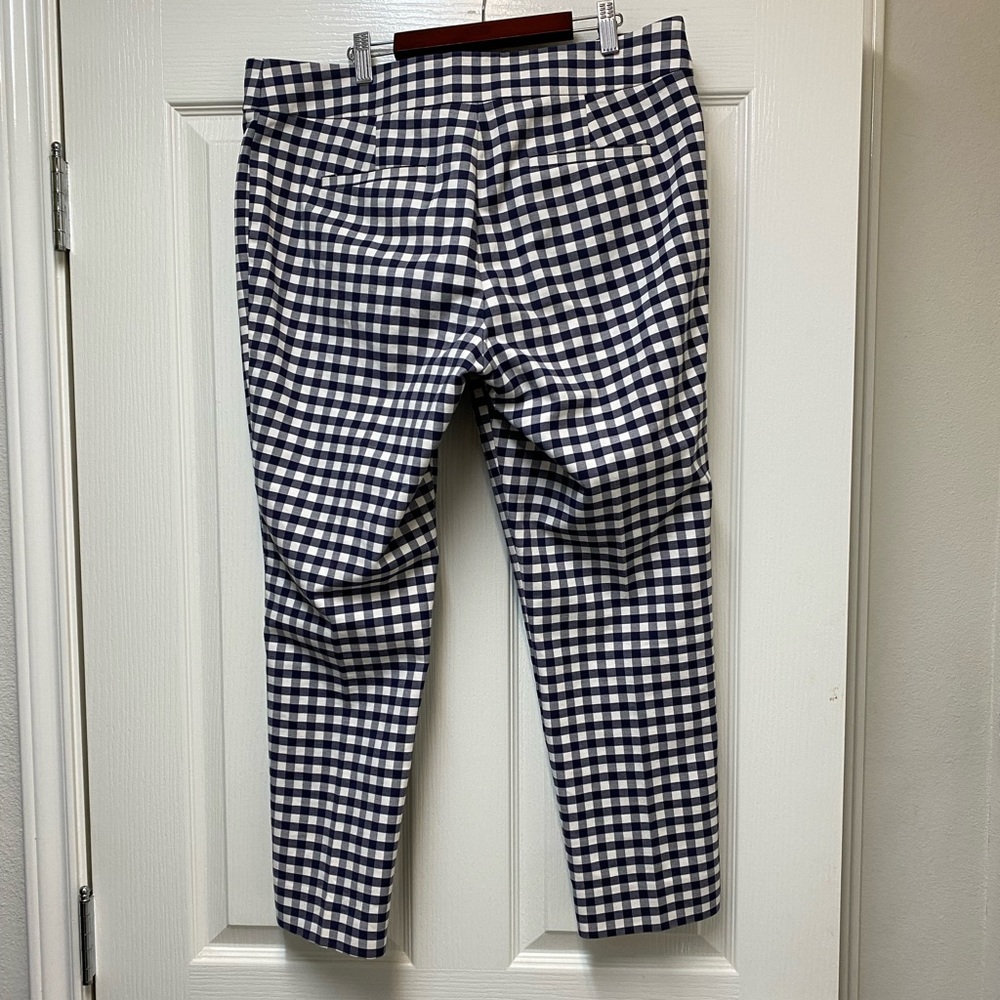Women’s capris - Picture 2 of 10